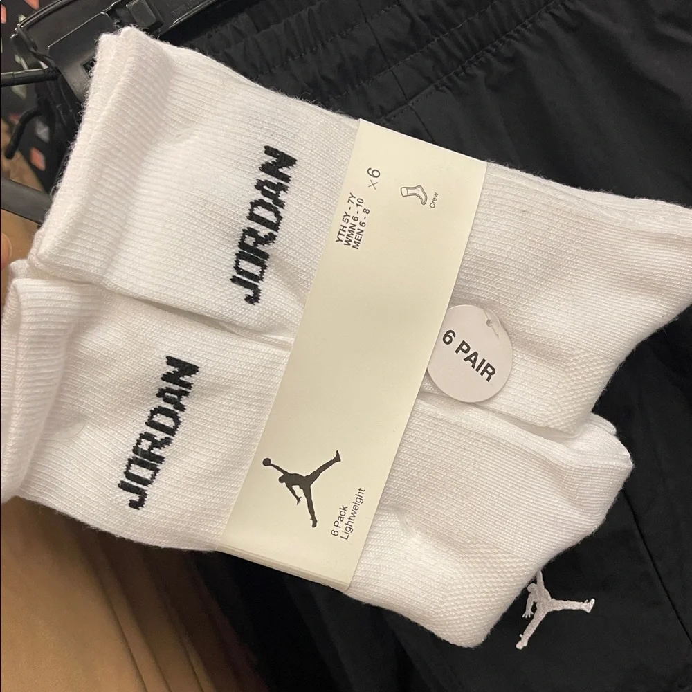 Jordan White Crew Socks 6-Pack JORDAN JUMPMAN CREW Socks  6PK
